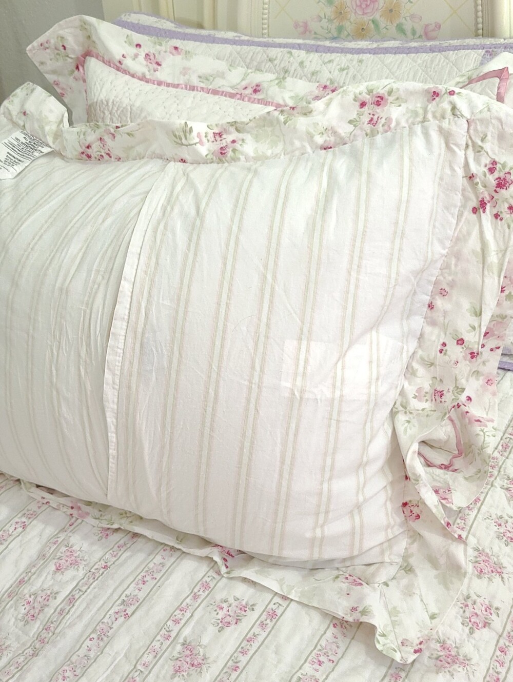 EUC Simply Shabby Chic Rachel Ashwell Pillow Sham Set - Picture 2 of 5